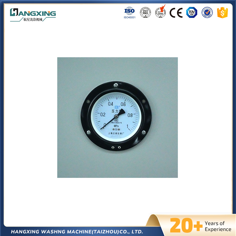 Automatický valcový žehliaci stroj Automatický valcový žehliaci stroj