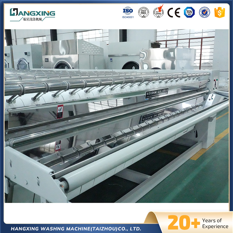 Automatický valcový žehliaci stroj Automatický valcový žehliaci stroj